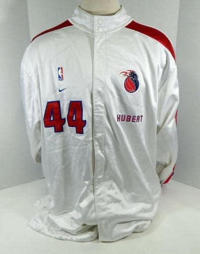 2002-03-as Detroit Pistons Hubert Davis 40 Játék Használt Fehér Kabát & Nadrág 2XL 90 - NBA Játék Használt