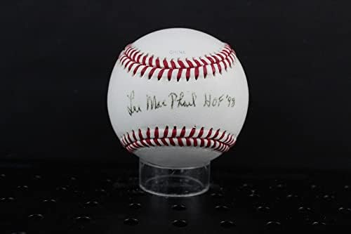 Lee McPhail Aláírt (HOF) Baseball Autogramot Auto PSA/DNS AH81897 - Dedikált Baseball