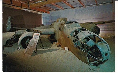 A B-25 Mitchell Bombázó A Túlélő Régi Képeslap