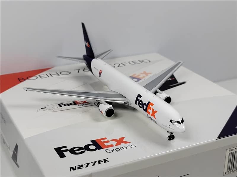 Phoenix a FedEx Express, a Boeing B767-300F N277FE 100 1/400 FRÖCCSÖNTÖTT Repülőgép Előre elkészített Modell