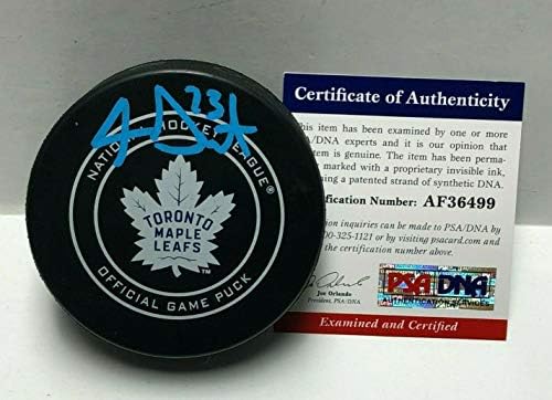Travis Dermott Aláírt Toronto Maple Leafs Jégkorong PSA AF36499 - Dedikált NHL Korong